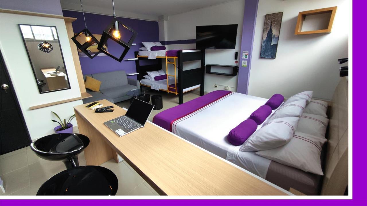 Econotel Colours Hotel 3*