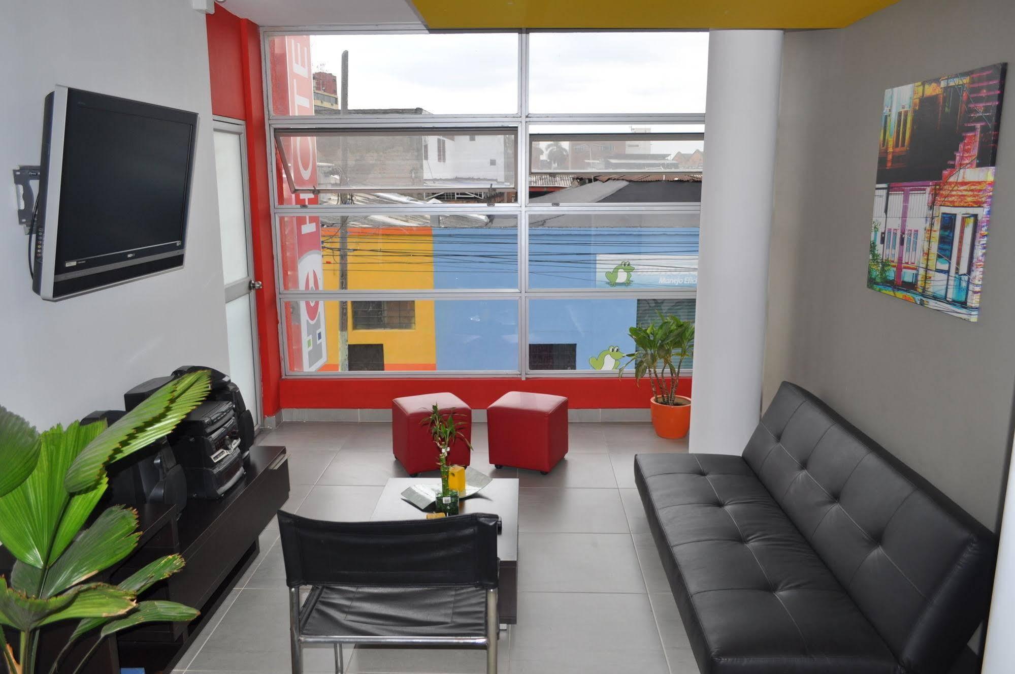 Econotel Colours 3* Cali