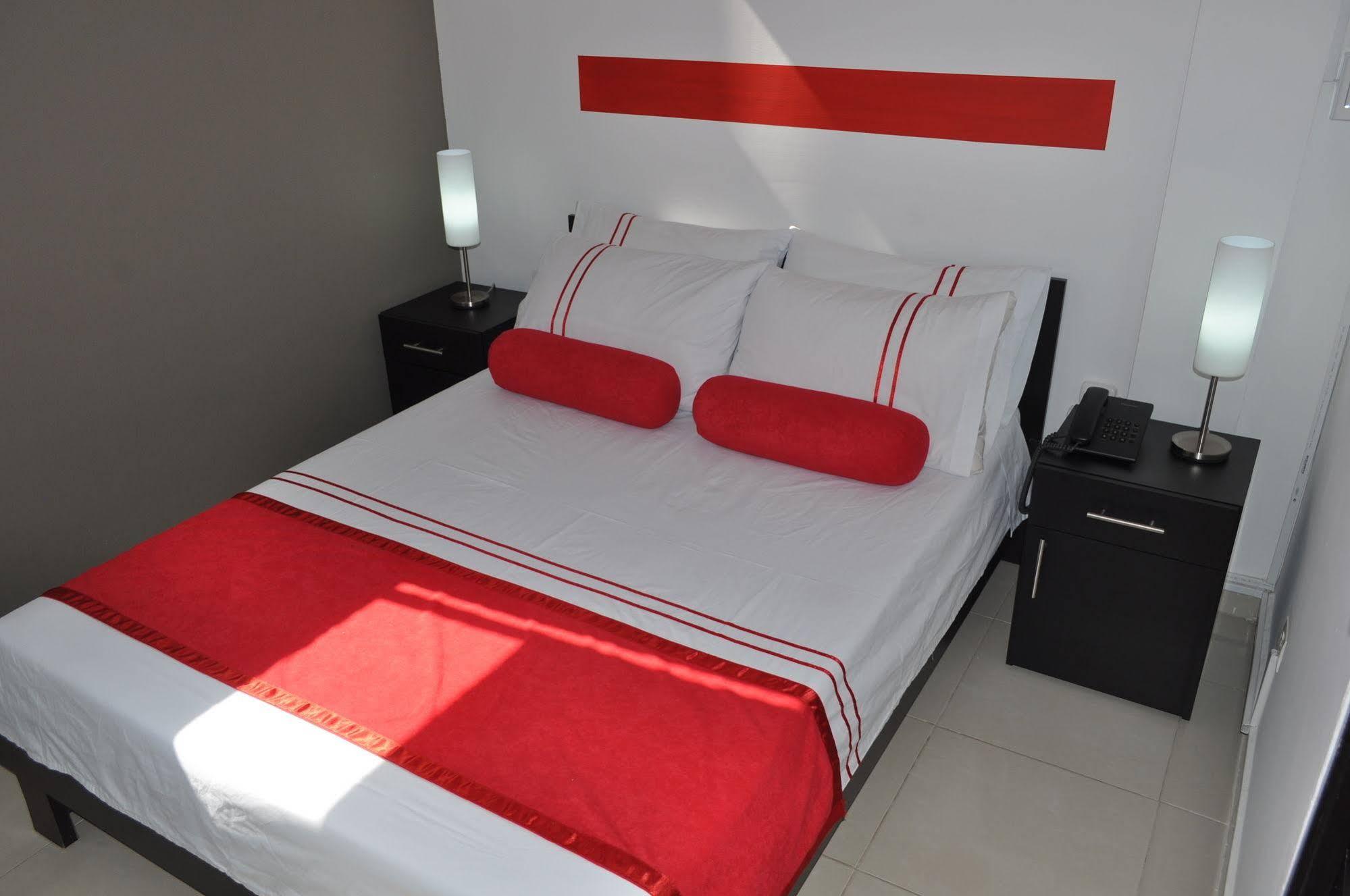 Econotel Colours 3* Cali