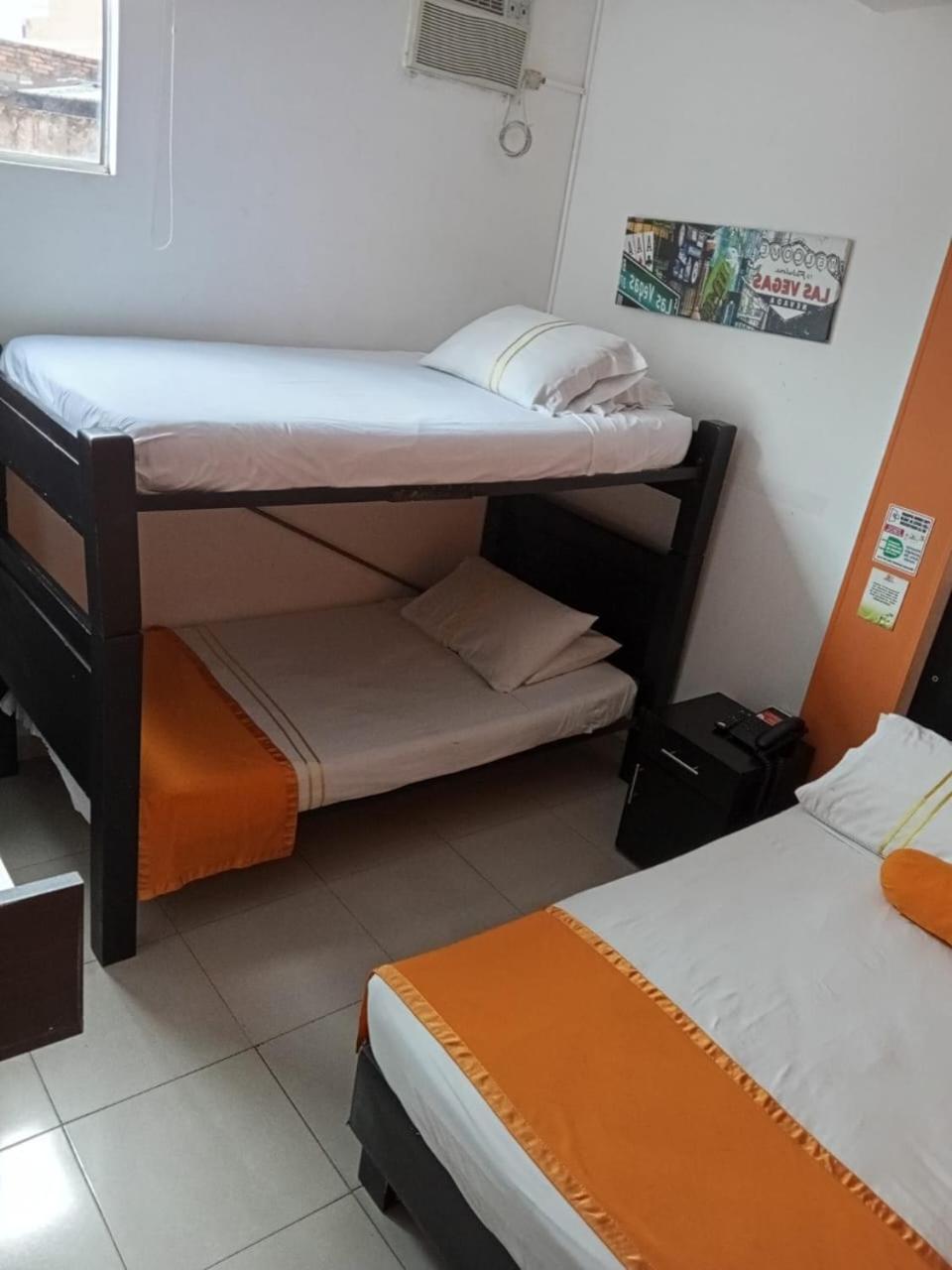 Econotel Colours Cali